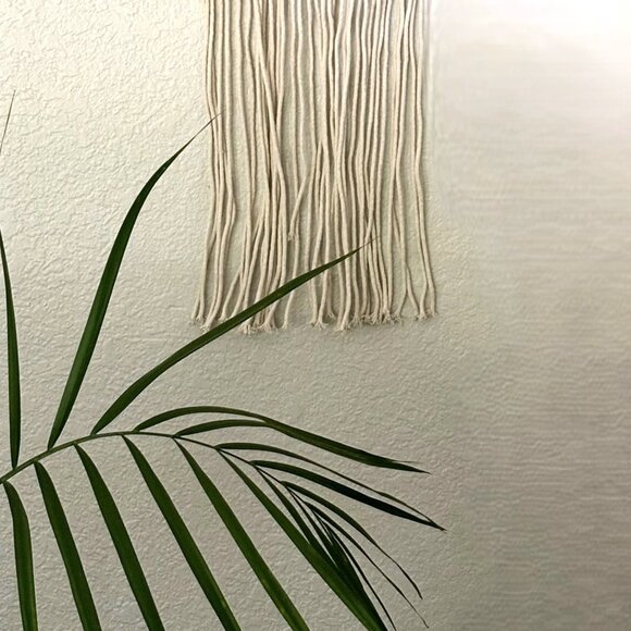34"L Handcrafted Artisanal Beige Contemporary Macramé Wall Hanging Tapestry New - Picture 2 of 4